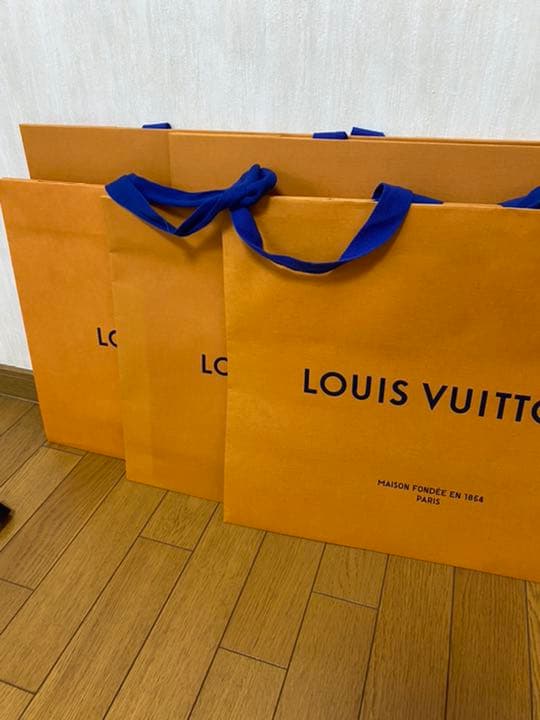 ルイヴィトン　マグネット式　空箱　紙袋　メッセージカードショッパー　プレゼント