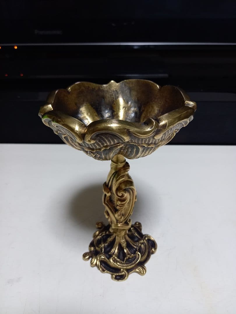 イタリア製　アンティーク　バロック　テーブル　トレー　重厚　無垢　真鍮製