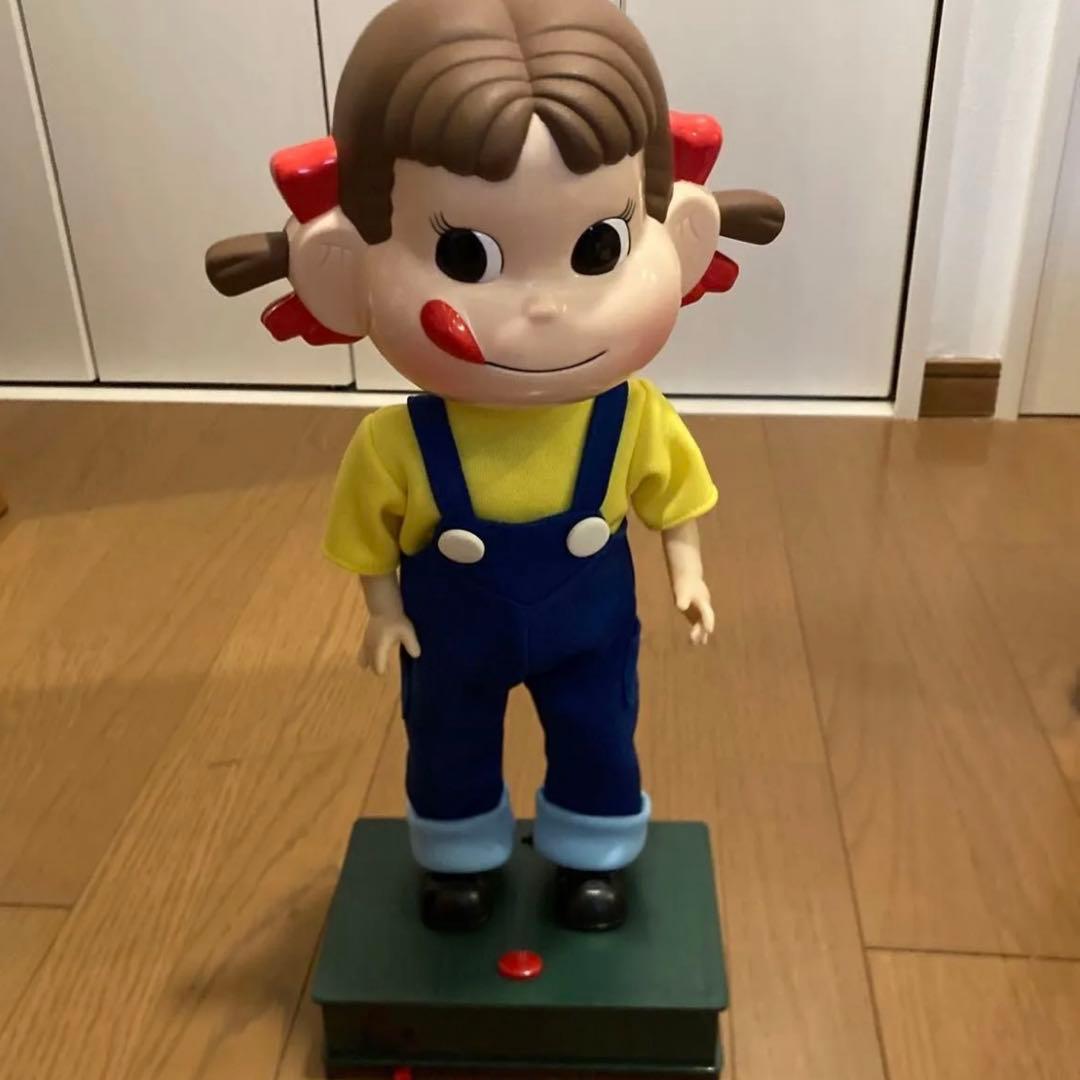 不二家　ダンシングペコちゃん　人形　ジーンズ　未使用