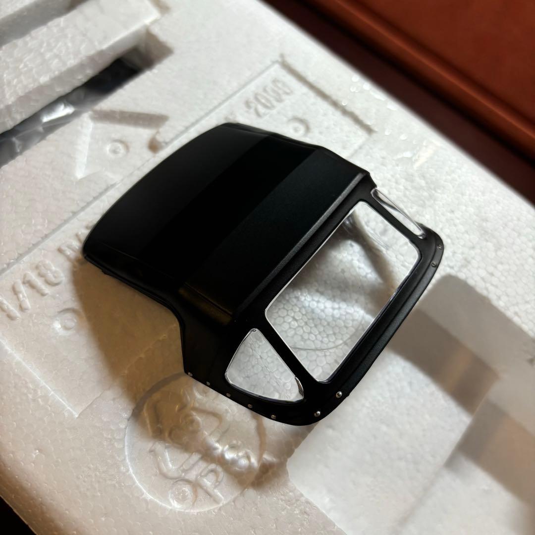 オートアート 1/18 ダットサン フェアレディ 2000 SR311 未展示品