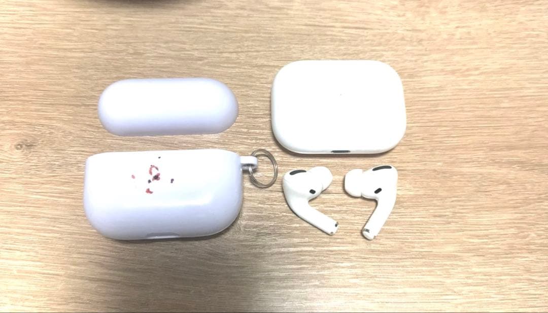 AirPods Pro 第二世代　別ケース付き