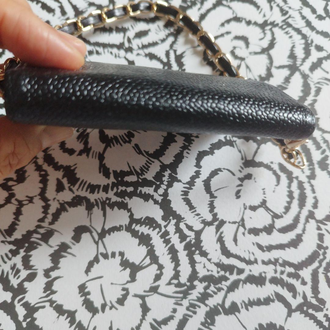 CHANEL ブラック レザー チェーンケース