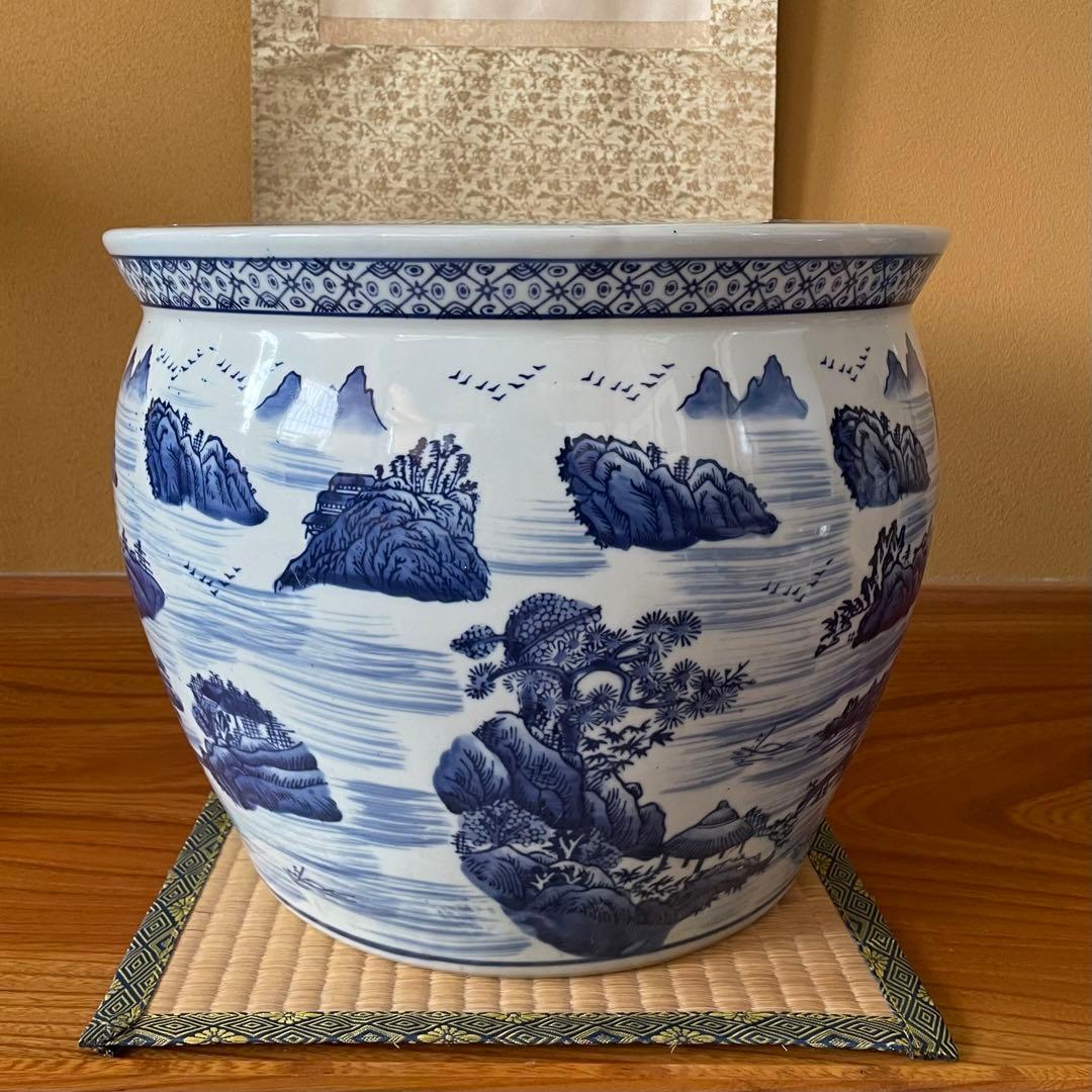 染付 山水図 火鉢 陶器 メダカ鉢 金魚鉢 睡蓮鉢 骨董品