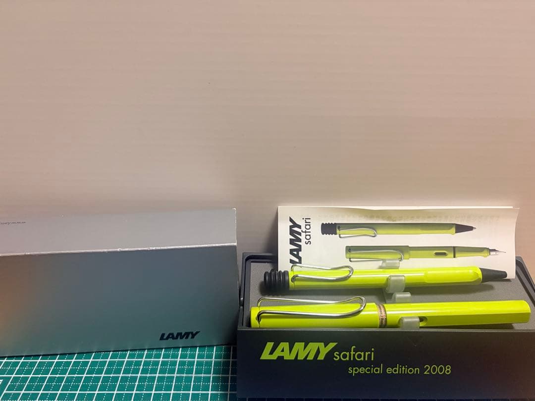 【匿名配送】LAMY Safari 万年筆・ボールペンセット2008年特別版