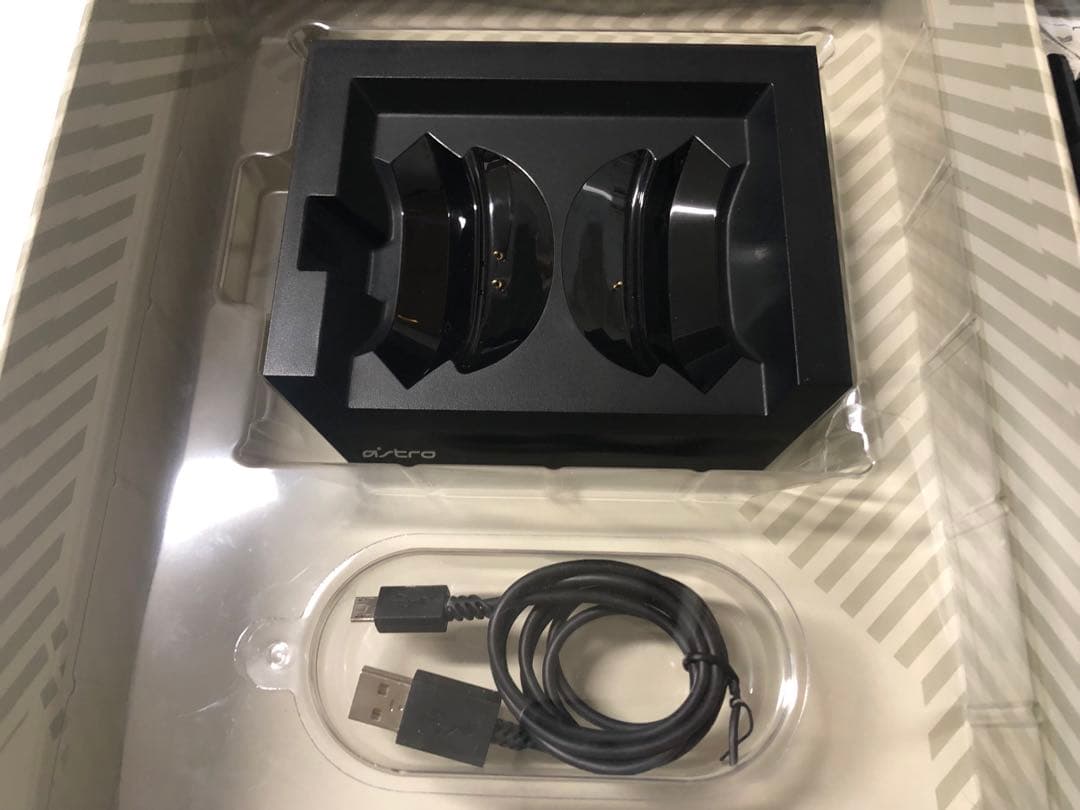 ASTRO A50 ワイヤレスヘッドホン + ベースステーション