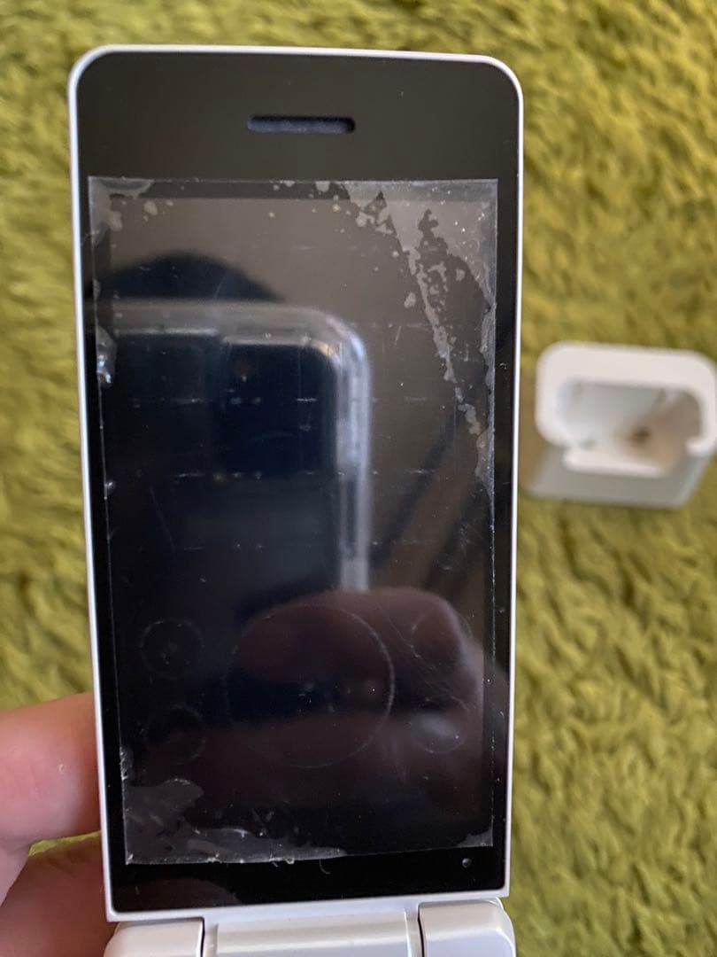 保護犬活動の為断捨離中 美品！シャープ AQUOS ホワイトホルダー付き