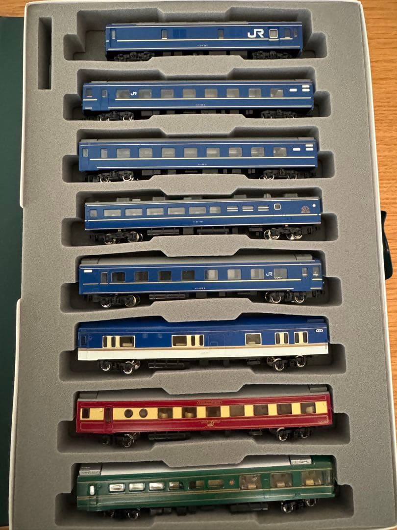 【ジャンク】24系25型客車 金帯 北斗星 夢空間 8両セット