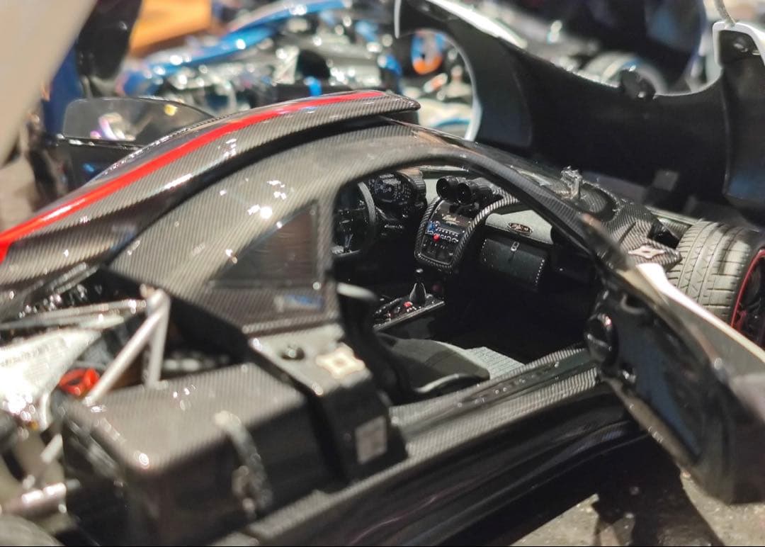 パガーニ　Pagani Cinque 1:18