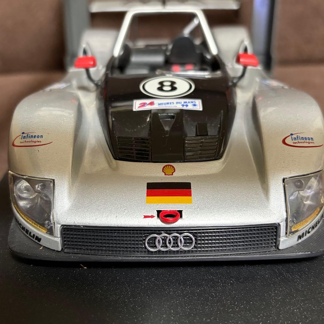 ともきち　ミニカー 1/18 ２台