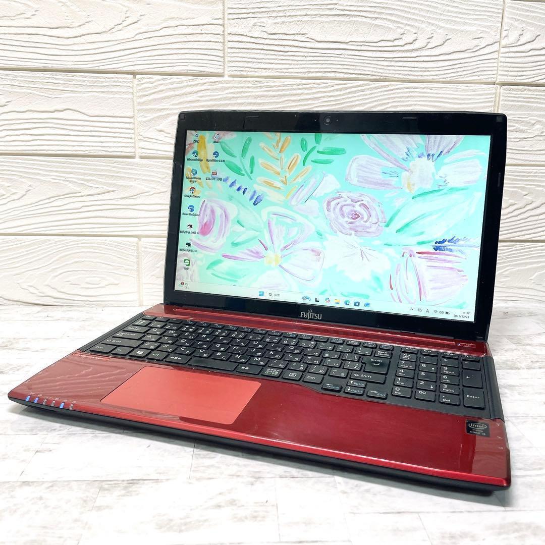 美品✨ノートパソコン SSD ブルーレイ カメラ win11 8GB カメラ