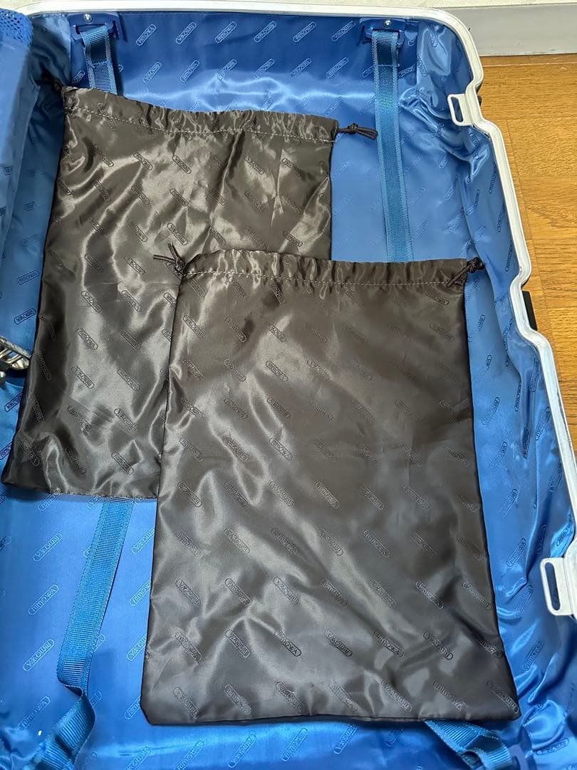 い*た様 RIMOWA スーツケース