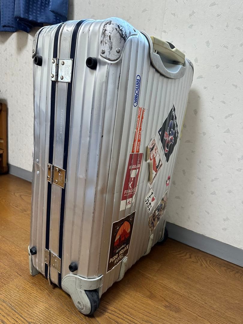 い*た様 RIMOWA スーツケース