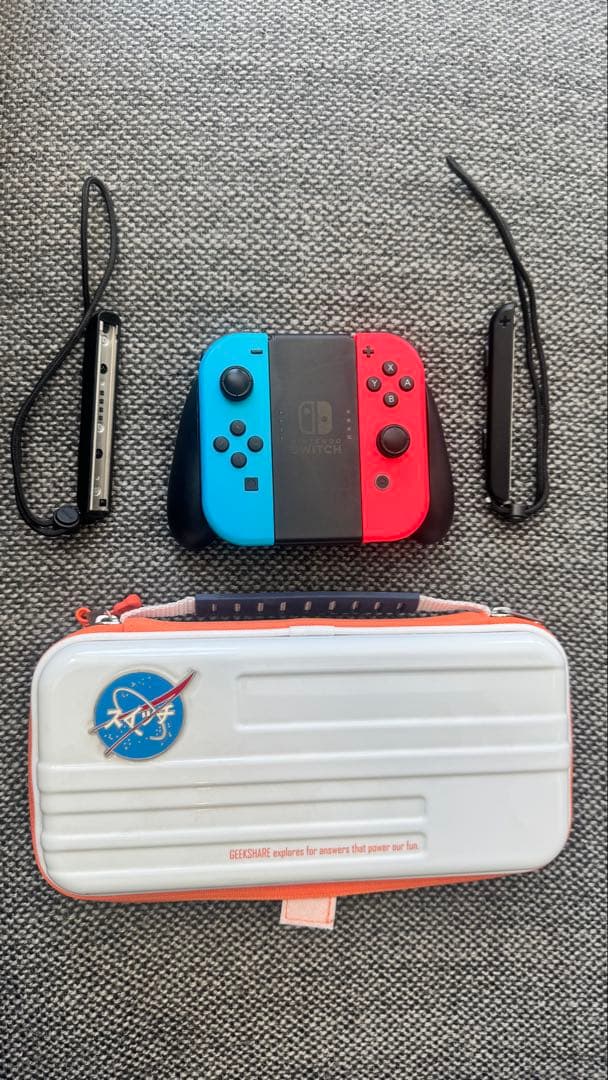 Y*u様 【箱付き新品同様超美品】Nintendo Switch本体＋おまけ