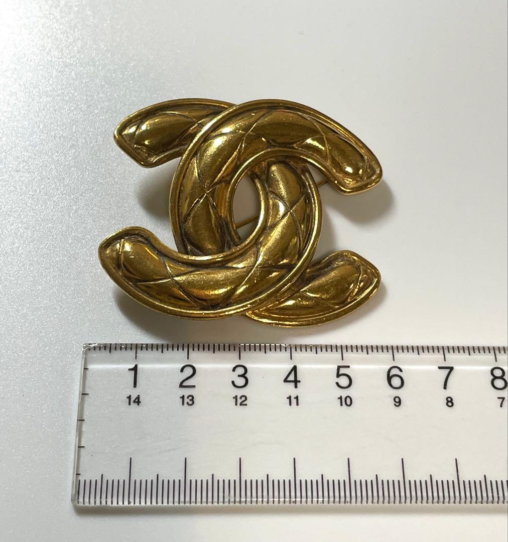 シャネル CHANELヴィンテージ　ココマーク　マトラッセ ブローチ　ゴールド