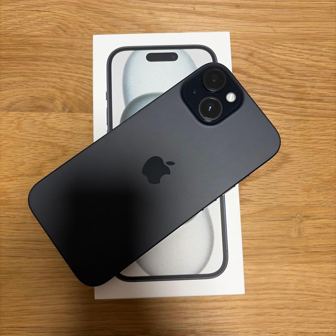 Apple iPhone 15 ブラック　128GB