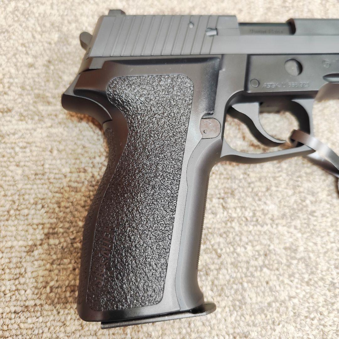 東京マルイ SIG SAUER P226 E2 ガスブローバック + マガジン