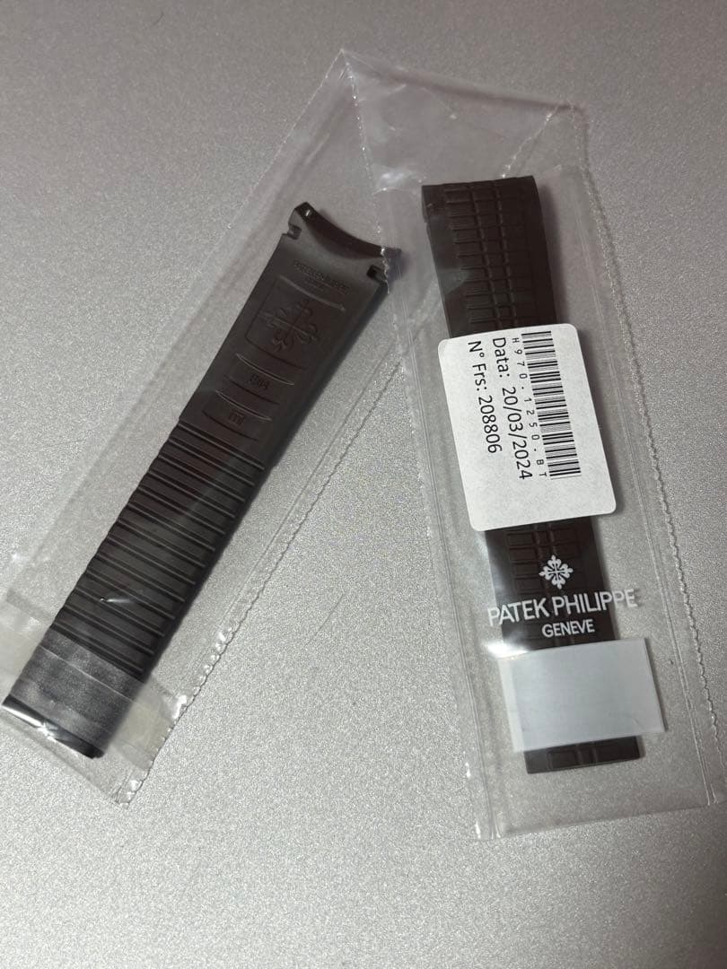 【むー】新品パテックフィリップアクアノート付属品 ラバーベルト ブラウン