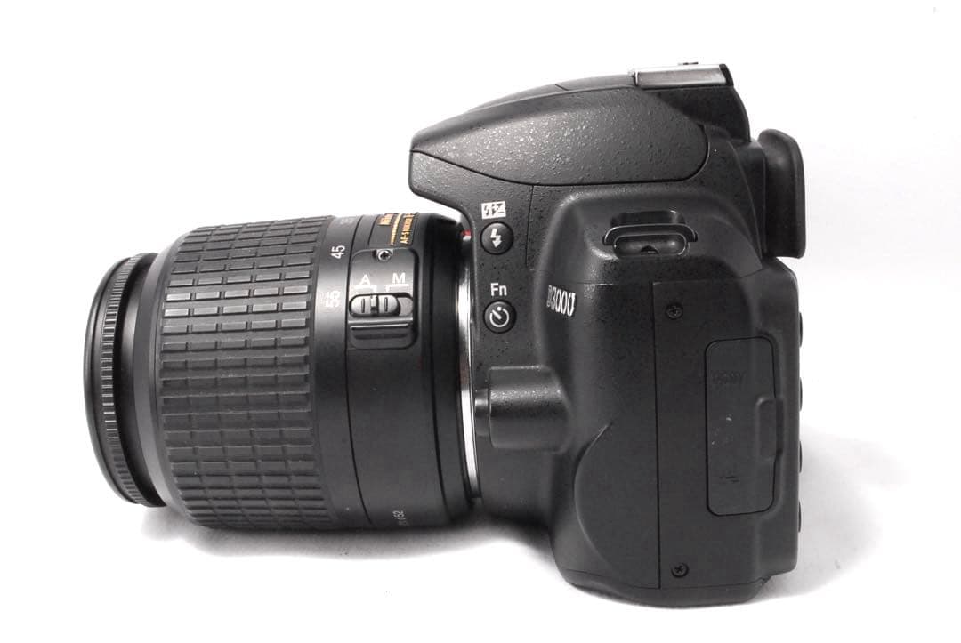 高画質✨届いてすぐ使える✨軽量✨スマホ転送可✨Nikon D3000✨簡単操作✨