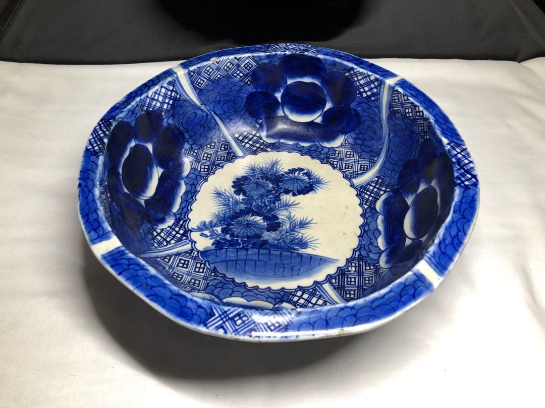染付大缽。古伊万里。骨董品。古美術。江戸時代。舊家藏出。