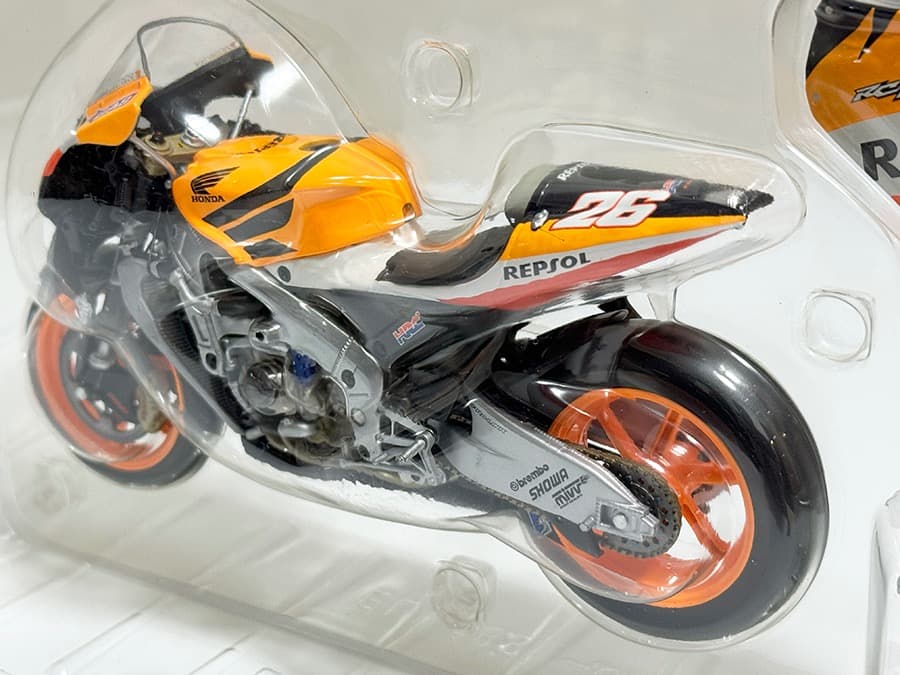 ミニチャンプス 1/12 ホンダ RC211V ダニ・ペドロサ 2006