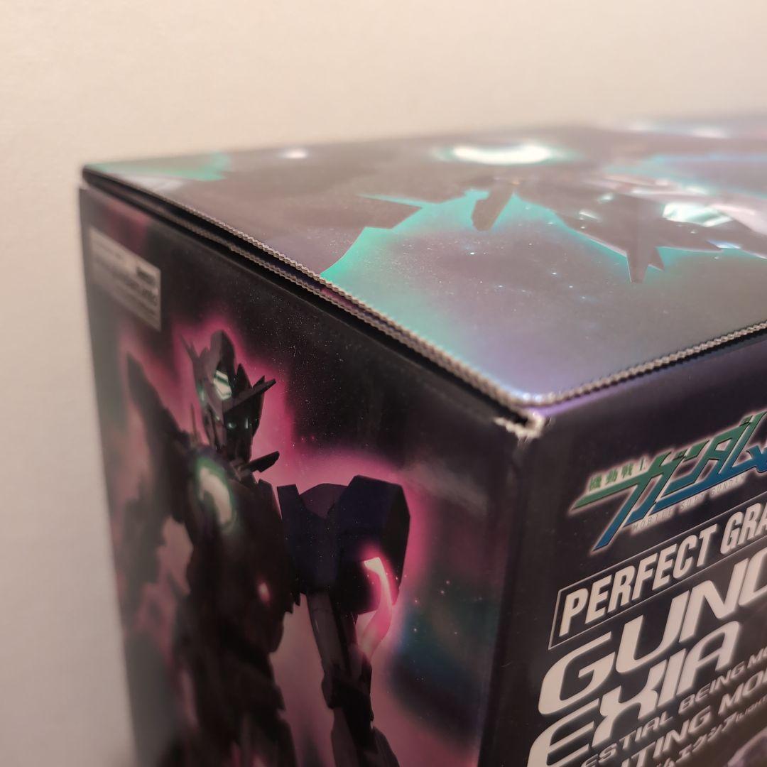 ロボット GUNDAM EXIA PG 1/60 LIGHTING MODEL