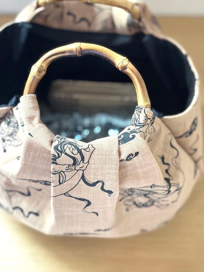 和装バック　着物バック　和柄コットン生地・風神雷神（ベージュ）