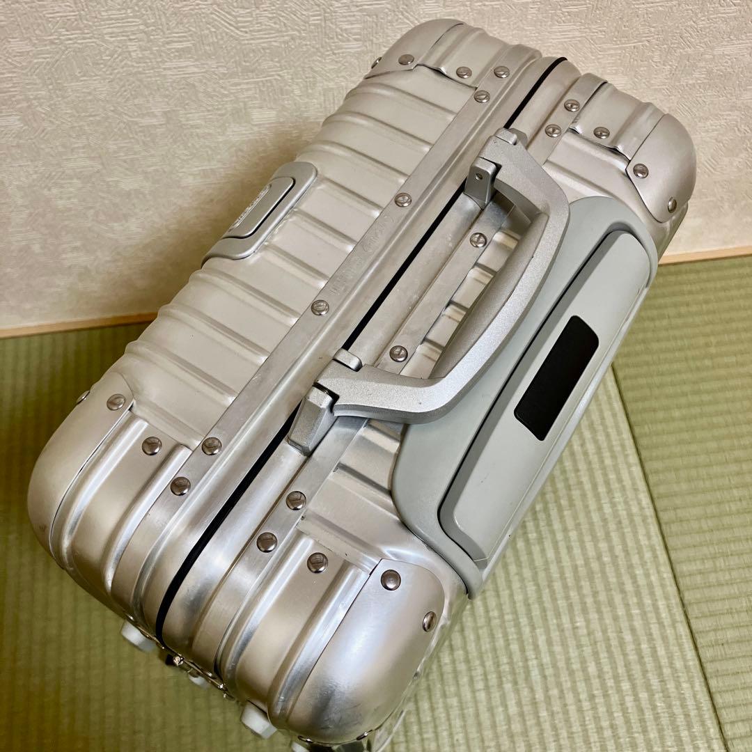 美品・リモワトパーズ 4輪32L ルフトハンザ航空モデル　限界値引き中20日迄