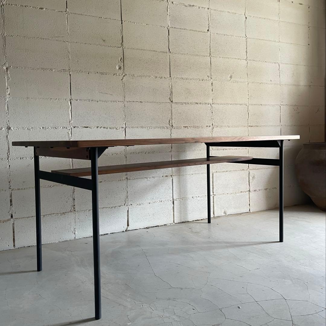 美品　unico ウニコ　ダイニングテーブル　ウォールナット無垢　棚付アイアン脚