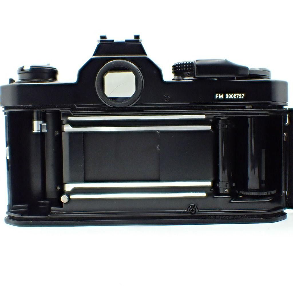 M*a様 【動作確認済良品】Nikon FM ボディブラック 新品電池&初期動作
