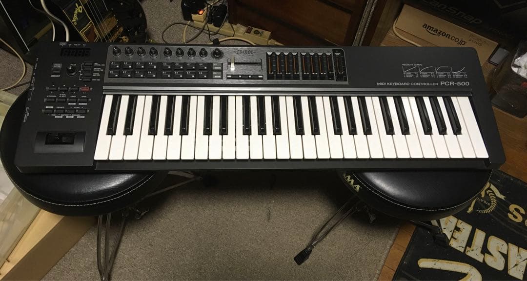 Roland　アフタータッチ対応MIDIキーボードコントローラー PCR-500