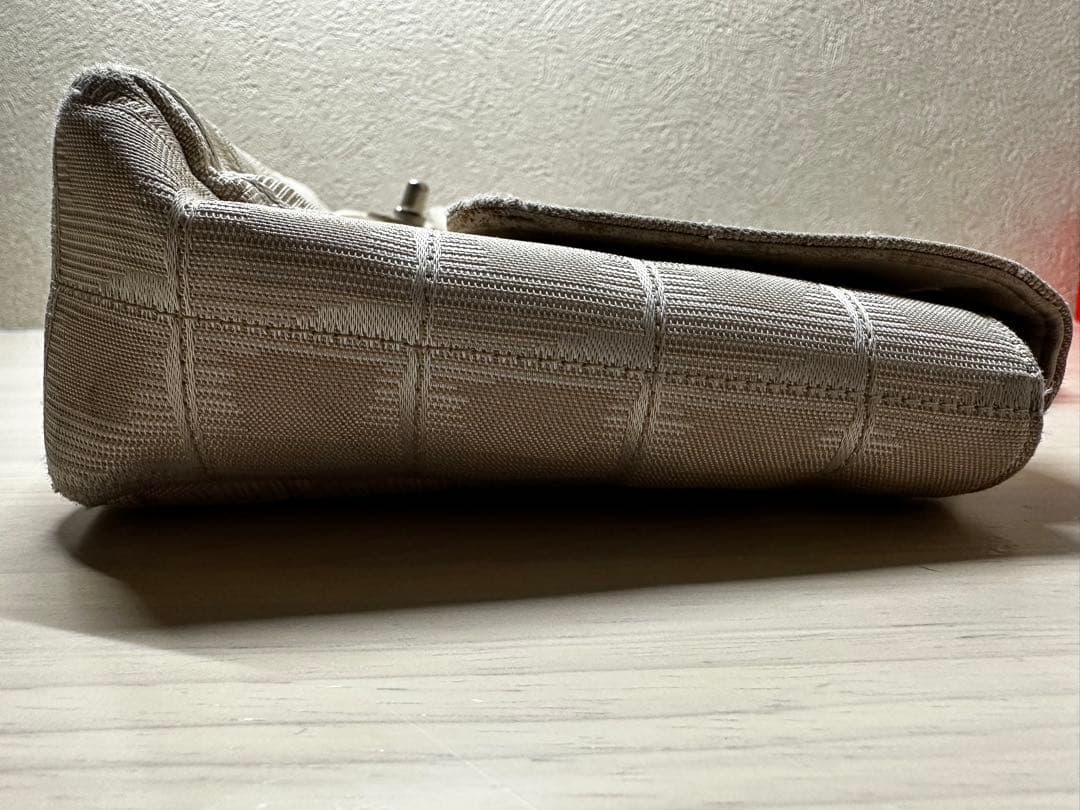 CHANEL　シャネル　ニュートラベルライン　ショルダーバッグ　チェーンバッグ