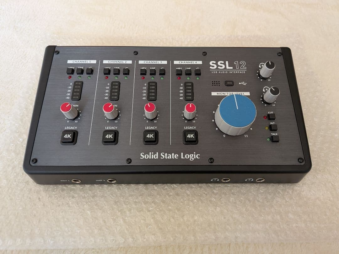 SSL12 USBオーディオインターフェイス