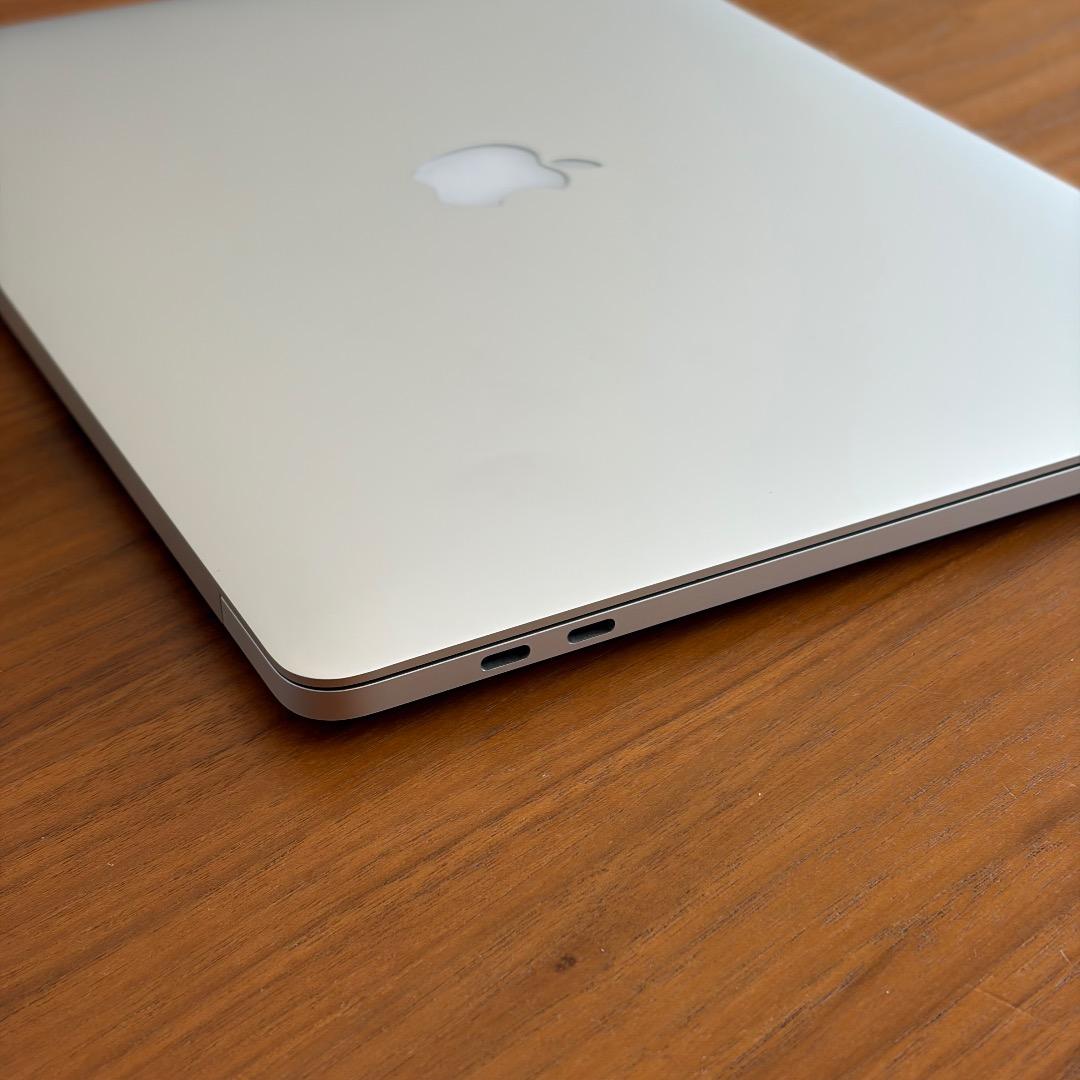 ジャンク　MacBook Pro 13-inch 2016 1TB SSD