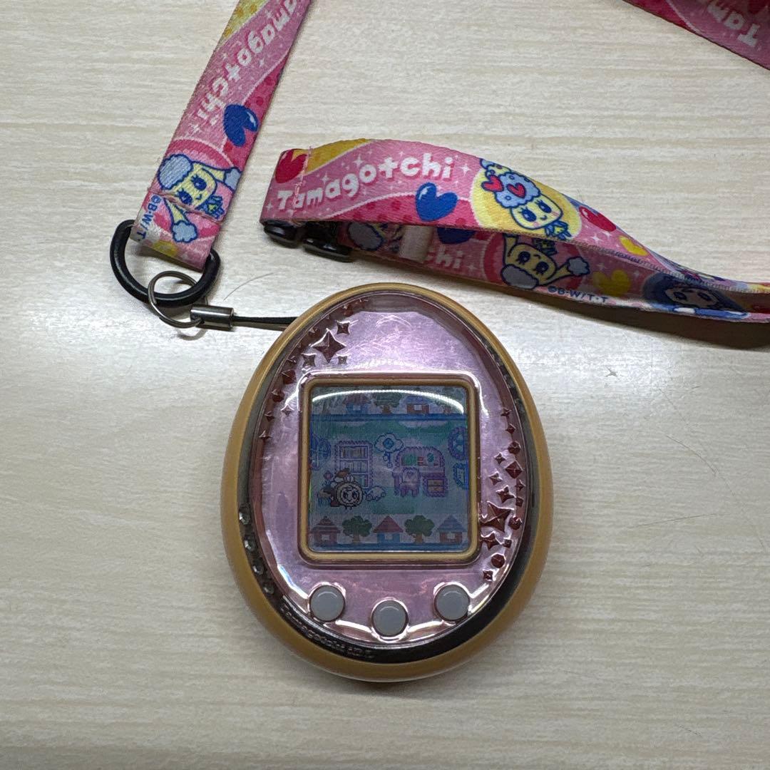 たまごっち iD L ピンク【ストラップ付き】