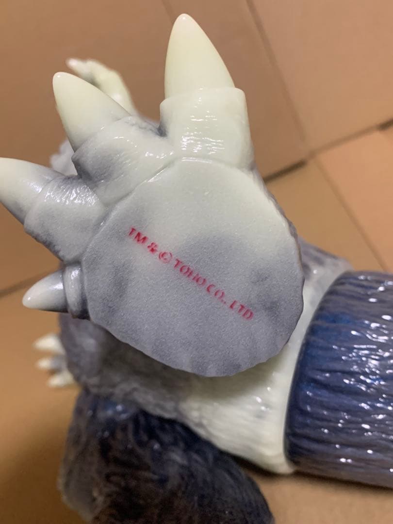 FrogTree ゴジラ ソフビ2001 蓄光マーブル成型、偏光パール塗装