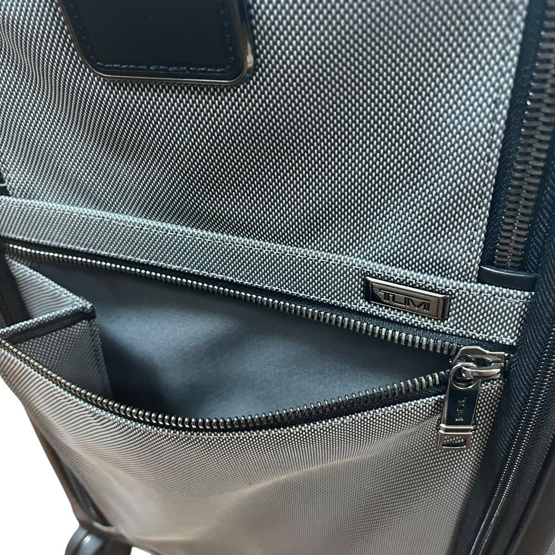 TUMI ALPHA Xインターナショナル・デュアル・アクセス　　キャリーケース