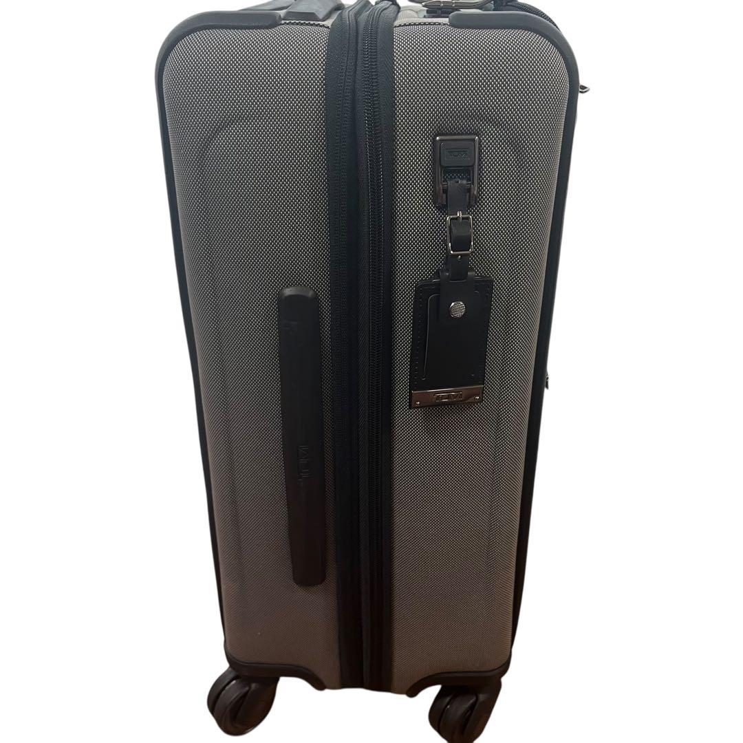 TUMI ALPHA Xインターナショナル・デュアル・アクセス　　キャリーケース