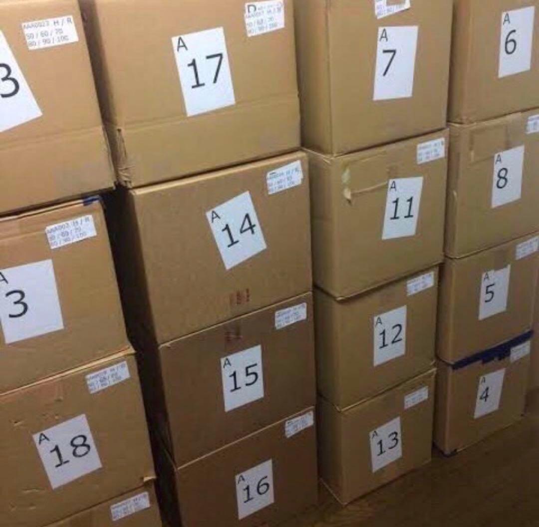 遊戯王　スーパーレア以上　約10000枚　ゴールドなし　大量まとめ売り　引退品