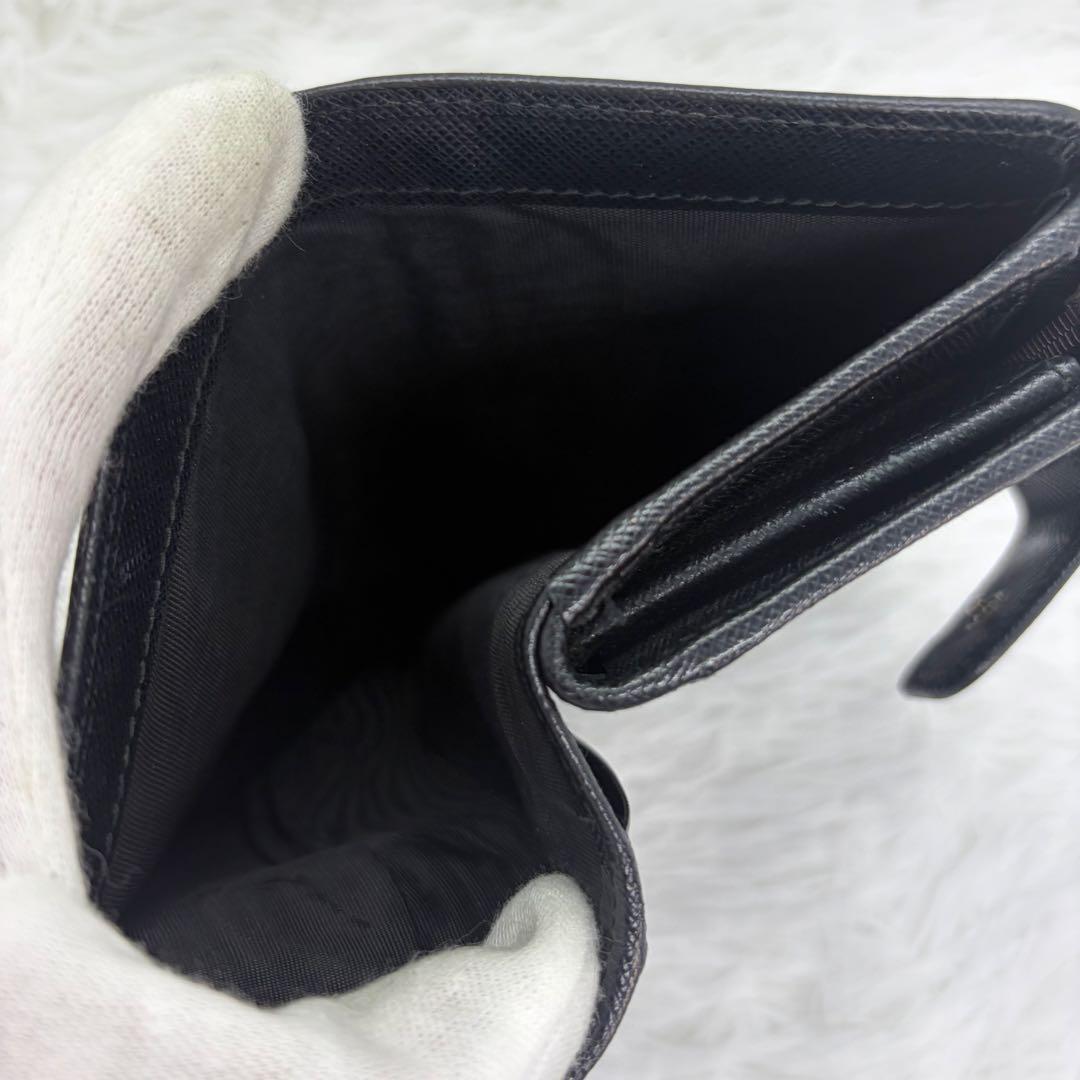 希少/美品✨️プラダ 二つ折り財布 サフィアーノ シャイン リップチャーム 黒