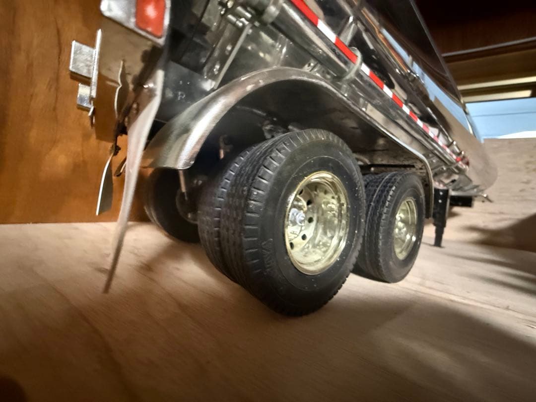 タンクローリー