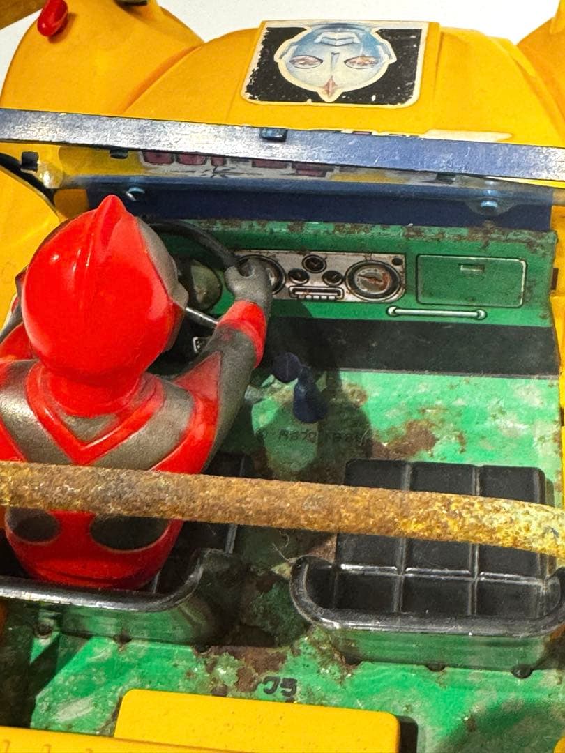 当時物　ウルトラマン８０　バギー　破損あり