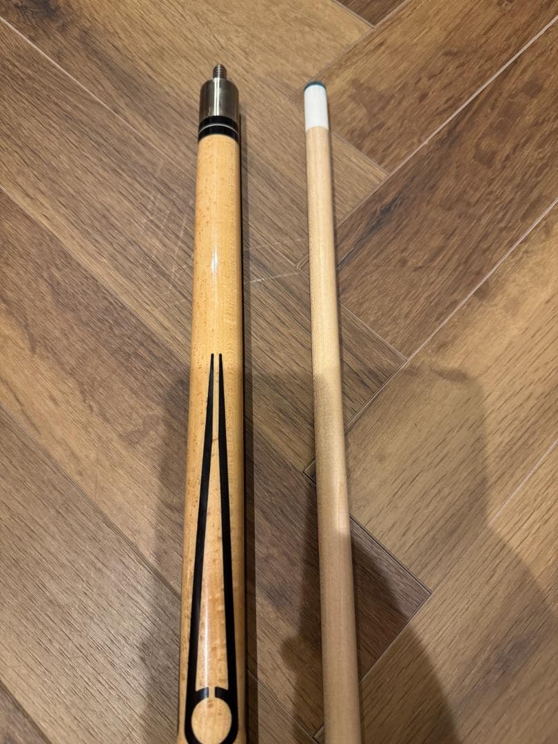 McDermott cue E-K1　ビリヤードキュー