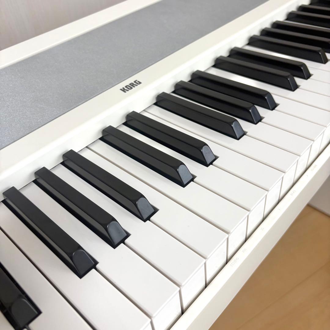 【完全動作品】KORG デジタルピアノ B1 ホワイト 88鍵盤 スタンド付き