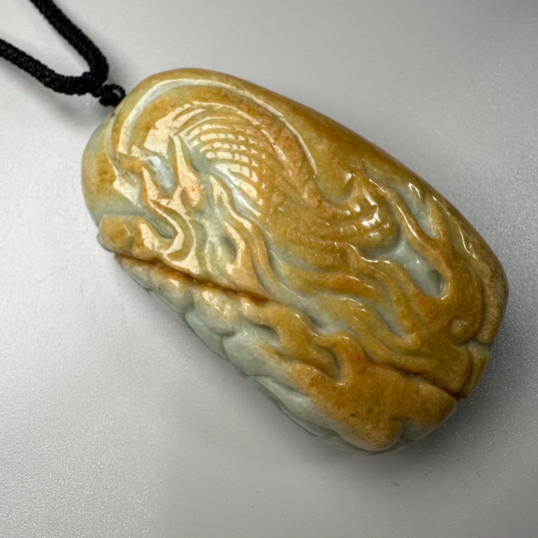 天然翡翠　ペンダント　龍ドラゴン　お守り