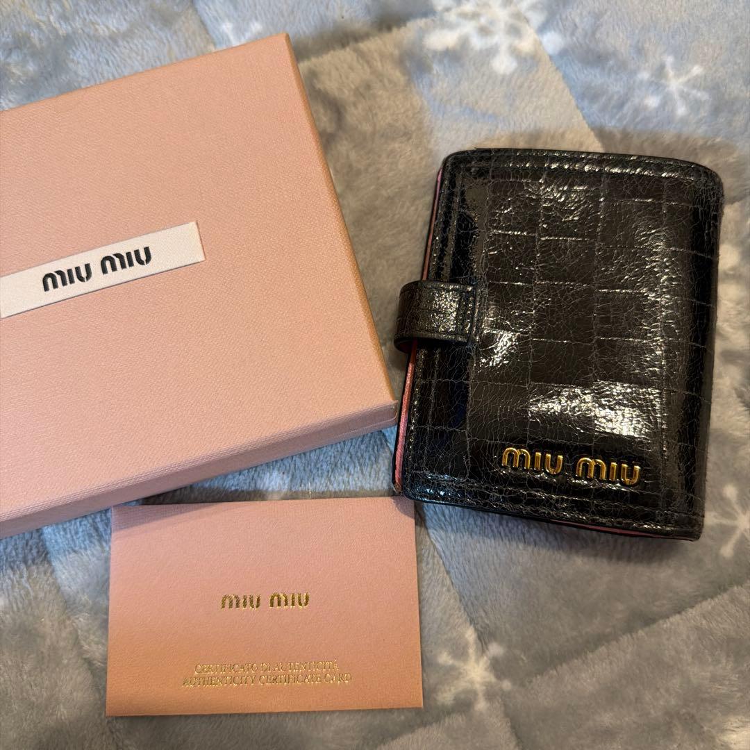 極美品MIU MIU 二つ折り財布　5MV016 希少