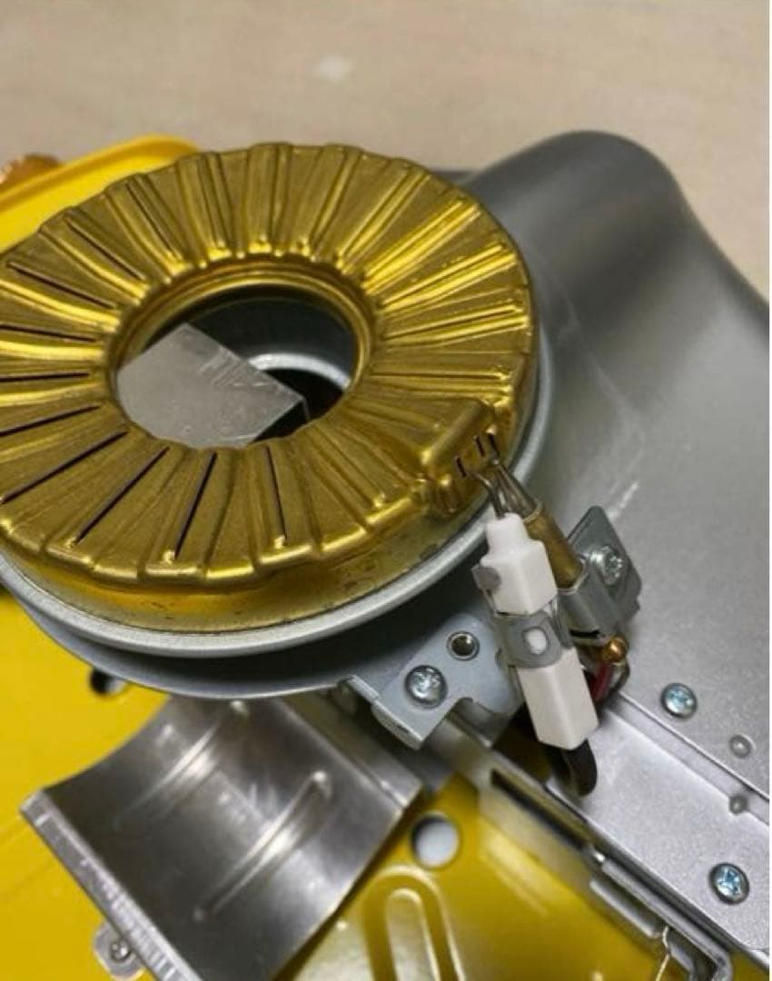 ⚫︎注意⚫︎センゴク　アラジン　ポータブルガスストーブ　カセットストーブ　イエロー