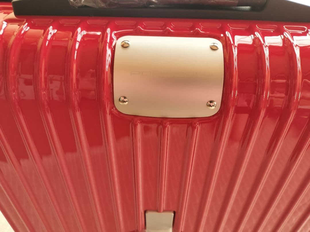 【新品未使用品】ポルシェ スーツケース 赤 TSAロック 機内持ち込み可能