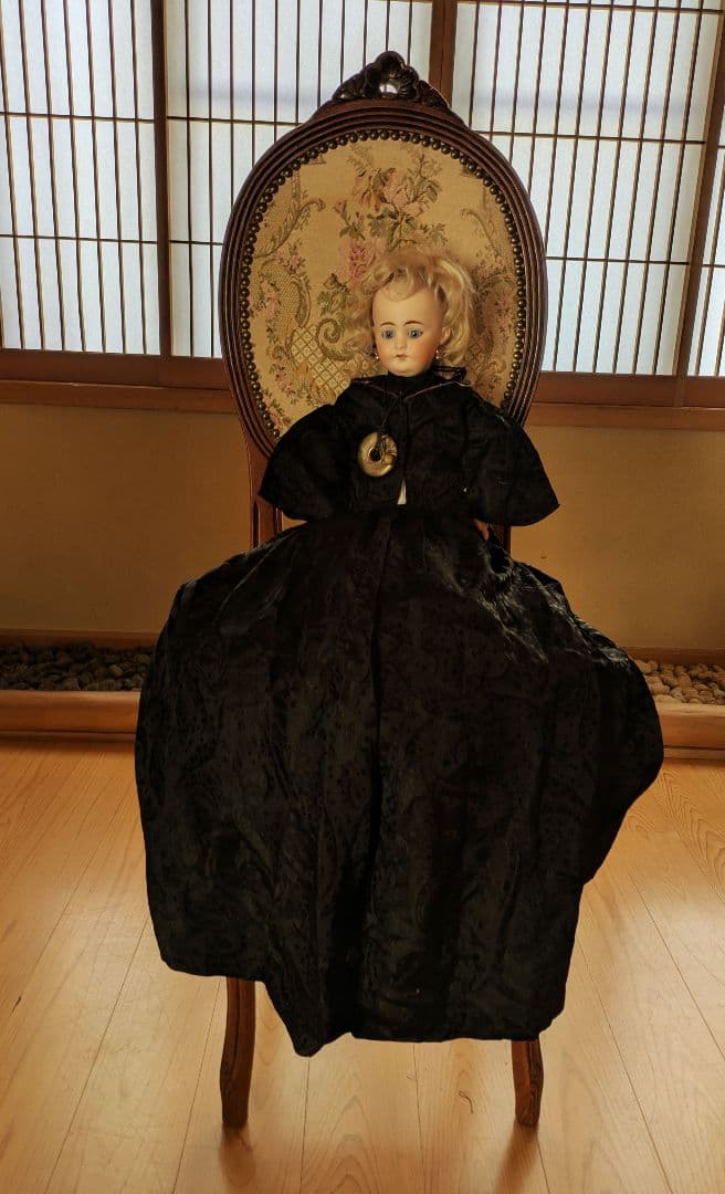 【専用】アンティーク　ロココ調　猫足　ゴブラン織り風　ドールチェア　ビスクドール