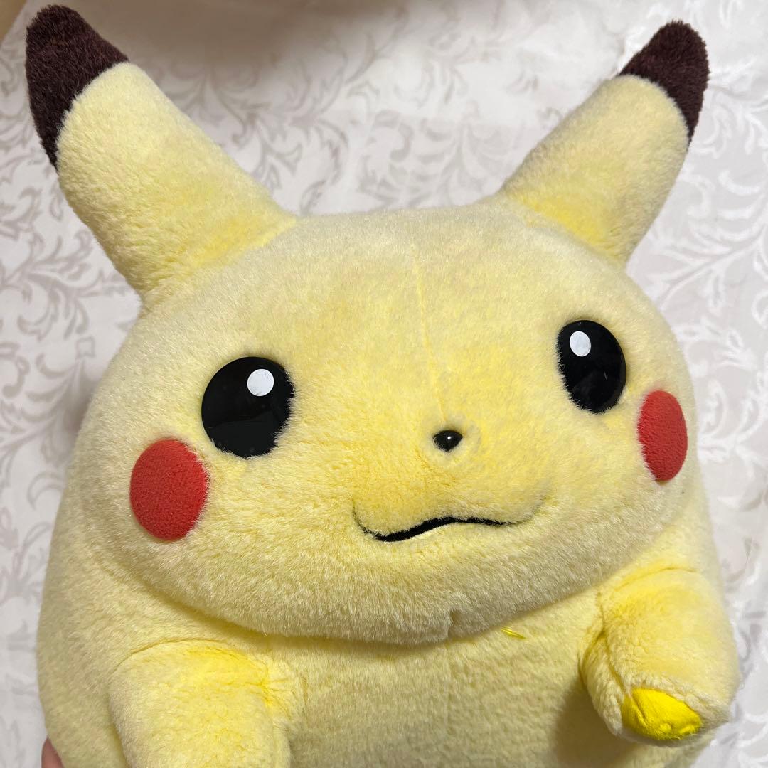 ピカチュウ　レトロ　等身大