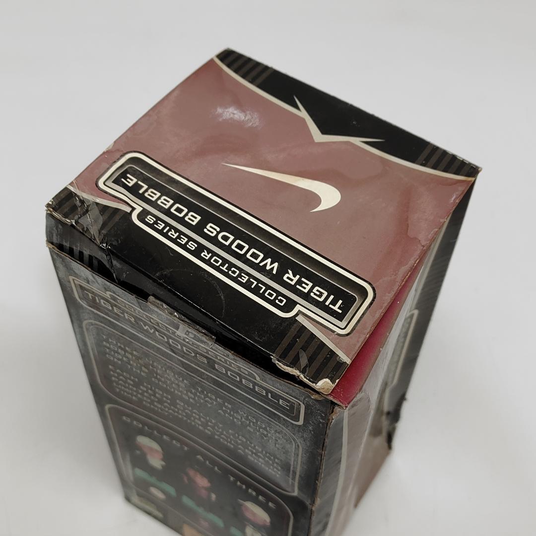 ナイキ タイガーウッズ フィギュア ボブルヘッド レア 希少 m1190